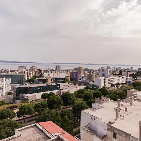 Panorama *